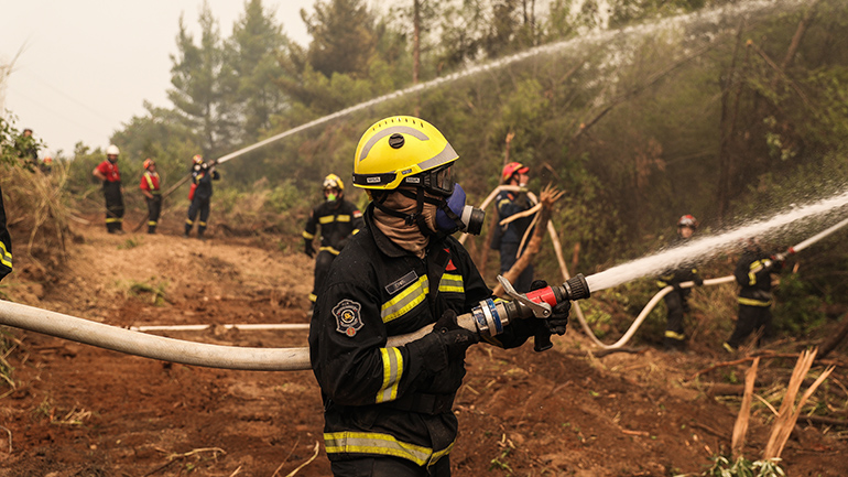 Είδη πρώτης ανάγκης για τους πυρόπληκτους και τις δυνάμεις πυρόσβεσης συγκεντρώνει η Περιφέρεια Κεντρικής Μακεδονίας